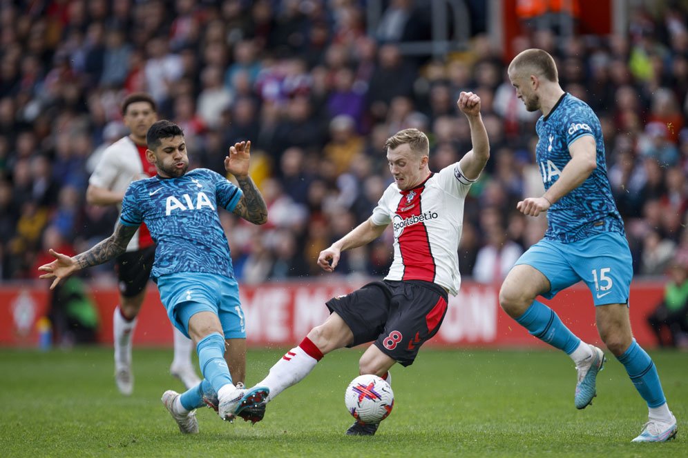 Liverpool Siapkan Manuver untuk Comot Ward-Prowse dari Southampton Liverpool Siapkan Manuver untuk Comot Ward-Prowse dari Southampton