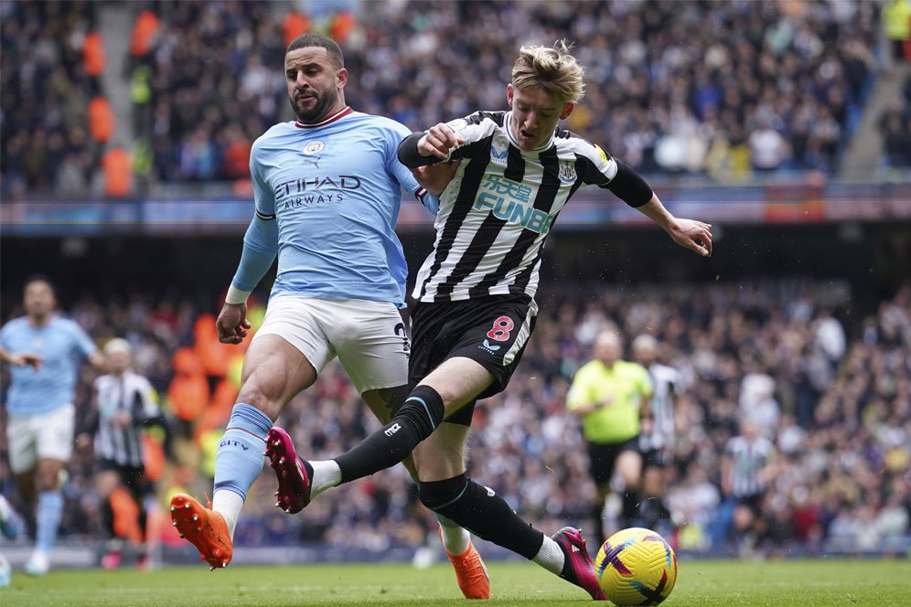 Pep Guardiola Indikasikan Kyle Walker Berpotensi Pindah ke Bayern Munchen