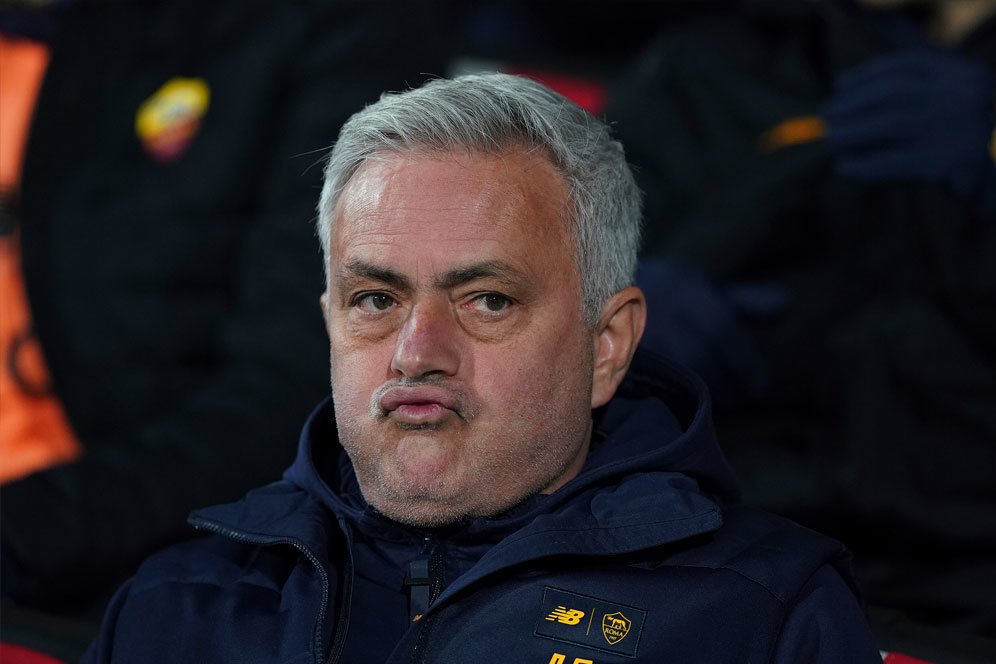 Tetap Berhubungan Baik, Jose Mourinho Hormati Kesedihan Allegri setelah Juventus Kalah Tetap Berhubungan Baik, Jose Mourinho Hormati Kesedihan Allegri setelah Juventus Kalah