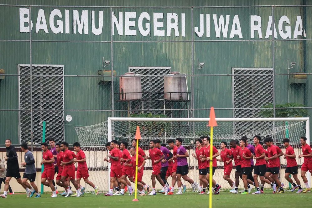 9 Pemain Timnas Indonesia U-20 Ikuti Pendidikan Kepolisian, Siapa Saja Mereka? 9 Pemain Timnas Indonesia U-20 Ikuti Pendidikan Kepolisian, Siapa Saja Mereka?