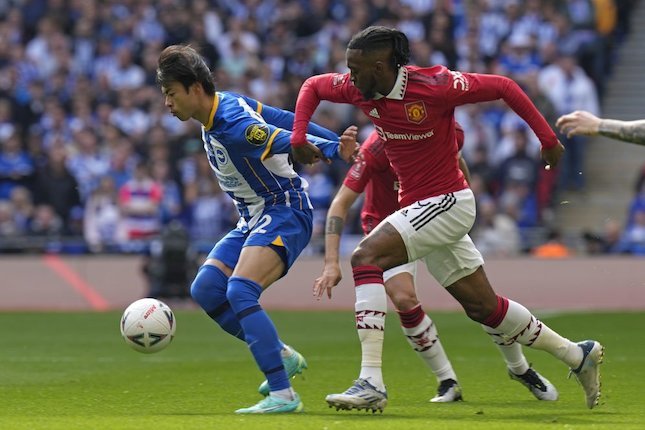 4. Aaron Wan-Bissaka 4. Aaron Wan-Bissaka