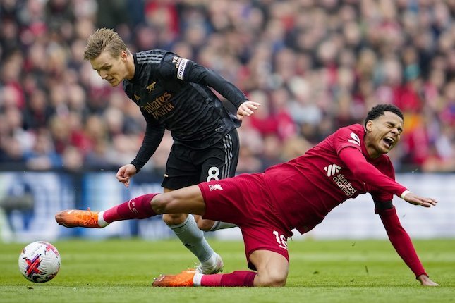 Hasil Liverpool vs Arsenal: Skor 2-2 Hasil Liverpool vs Arsenal: Skor 2-2