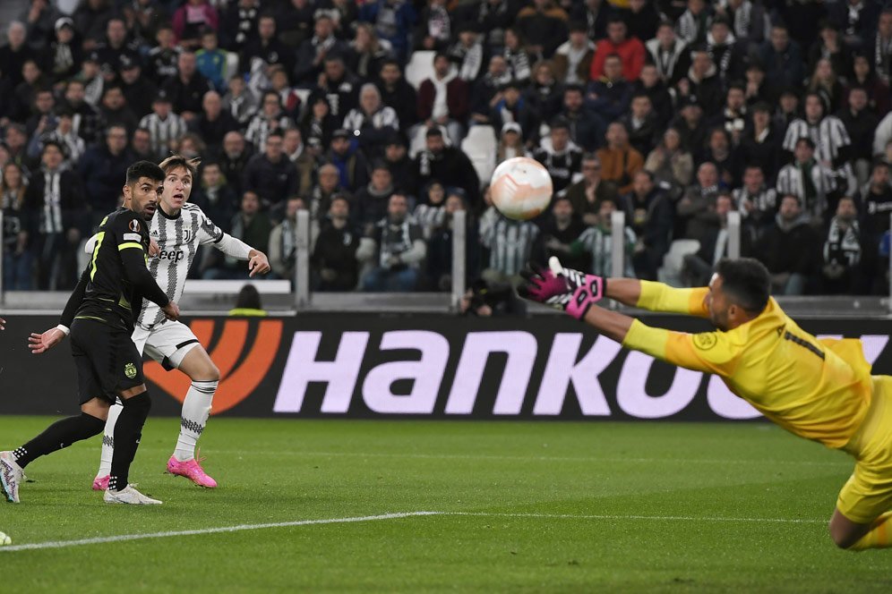 Dinilai Jadi Biang Kerok Kekalahan Sporting Lisbon, Ruben Amorim Bela Antonio Adan Dinilai Jadi Biang Kerok Kekalahan Sporting Lisbon, Ruben Amorim Bela Antonio Adan