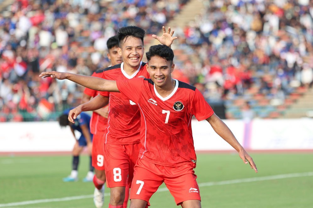 Timnas Indonesia U-22 Hajar Filipina 3-0, Biasakan Nonton Sampai Selesai, Bek Nendang Penalti Ide Siapa? Timnas Indonesia U-22 Hajar Filipina 3-0, Biasakan Nonton Sampai Selesai, Bek Nendang Penalti Ide Siapa?