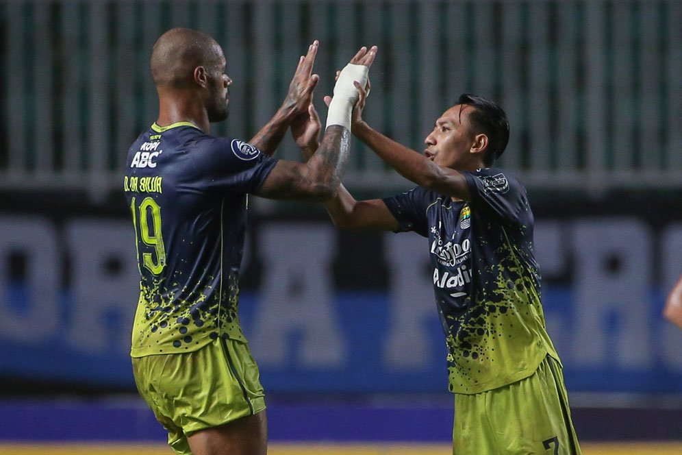 Hasil BRI Liga 1 Persib Bandung vs Persis Solo: Skor 3-1 Hasil BRI Liga 1 Persib Bandung vs Persis Solo: Skor 3-1