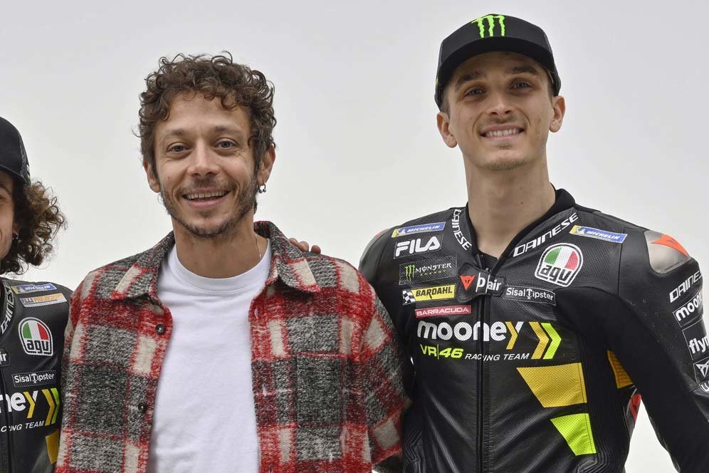 Anggap Nekat: Valentino Rossi Heran Luca Marini Mau Ikuti Jejaknya Jadi Rider MotoGP Anggap Nekat: Valentino Rossi Heran Luca Marini Mau Ikuti Jejaknya Jadi Rider MotoGP