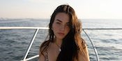 Potret Cartia Mallan: Pacar Seksi Ben Chilwell yang Berikan Donasi untuk Panti Asuhan di Bali