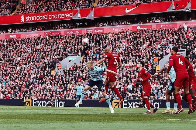 Hobi Menang Selisih Satu Gol