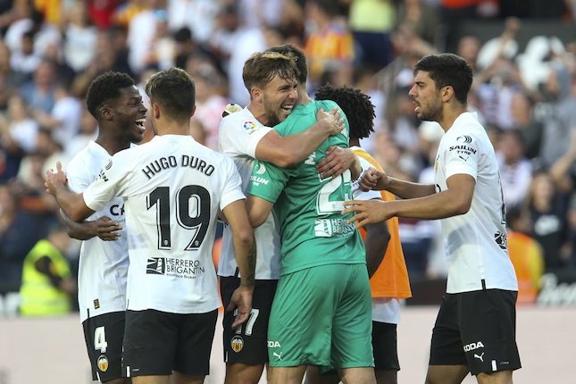 Valencia Bisa Bernafas Sedikit Lega Valencia Bisa Bernafas Sedikit Lega