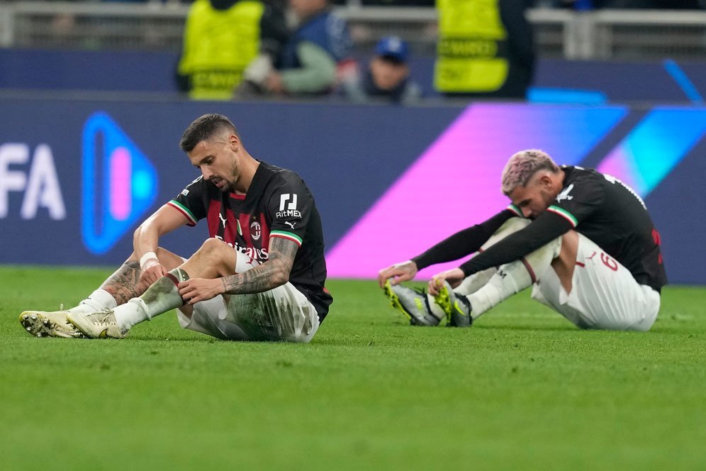 Rapor Pemain AC Milan Saat Dibungkam Inter Milan: Messias Ampas, Calabria Gak Pantas Jadi Kapten! Rapor Pemain AC Milan Saat Dibungkam Inter Milan: Messias Ampas, Calabria Gak Pantas Jadi Kapten!