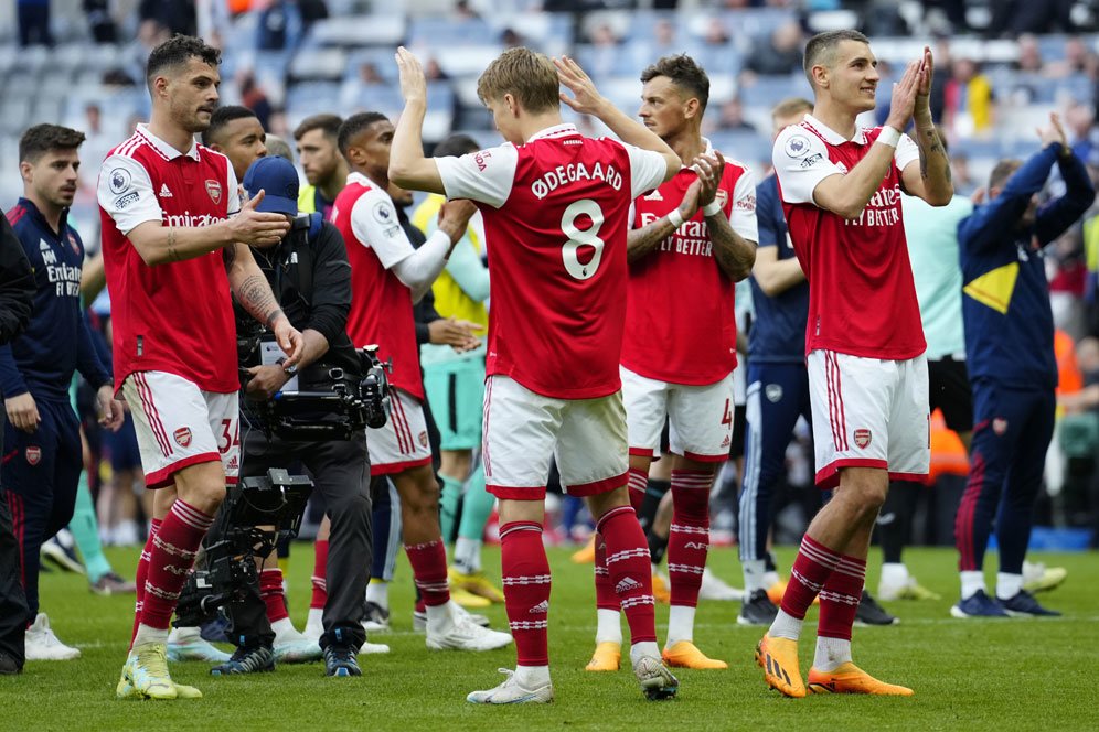 Enam Pemain Arsenal yang Wajib Pergi! Enam Pemain Arsenal yang Wajib Pergi!