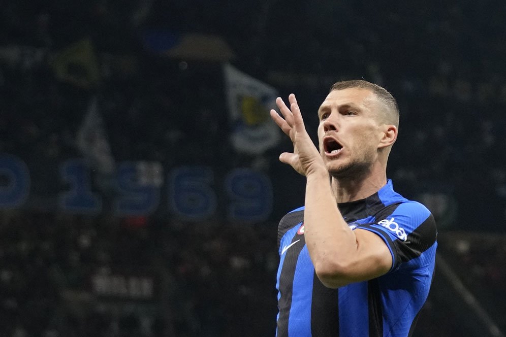 Inter Unggul Dua Gol Atas AC Milan, Dzeko: Ini Belum Selesai! Inter Unggul Dua Gol Atas AC Milan, Dzeko: Ini Belum Selesai!