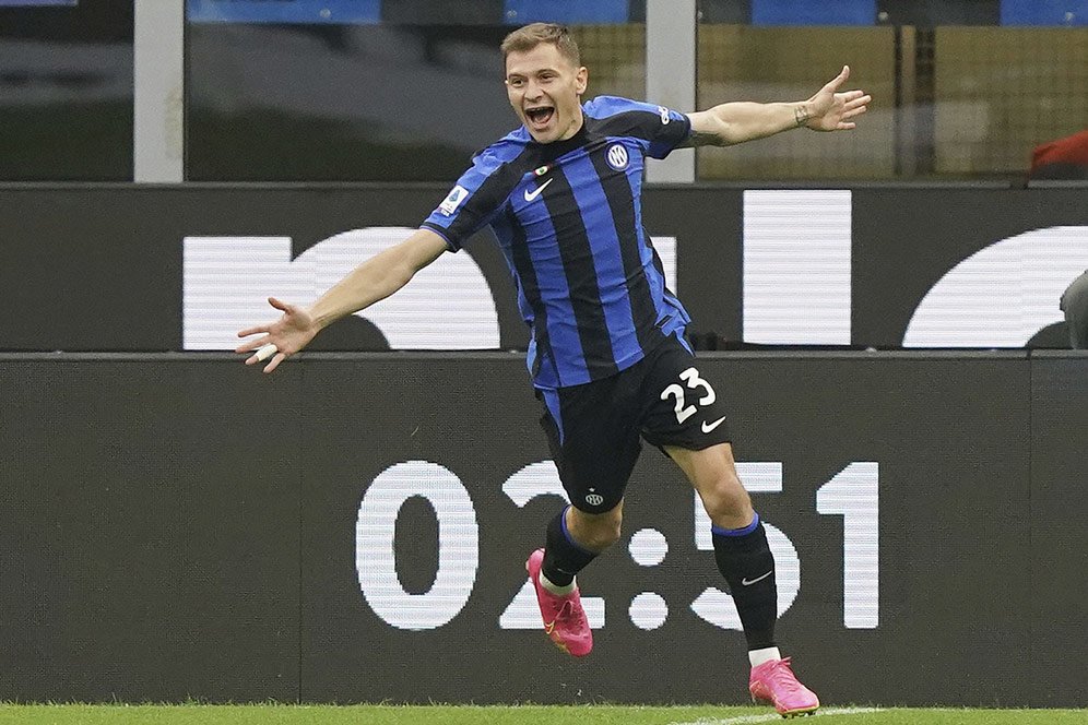 Duo Manchester Berebut Gelandang Inter Milan Ini Duo Manchester Berebut Gelandang Inter Milan Ini