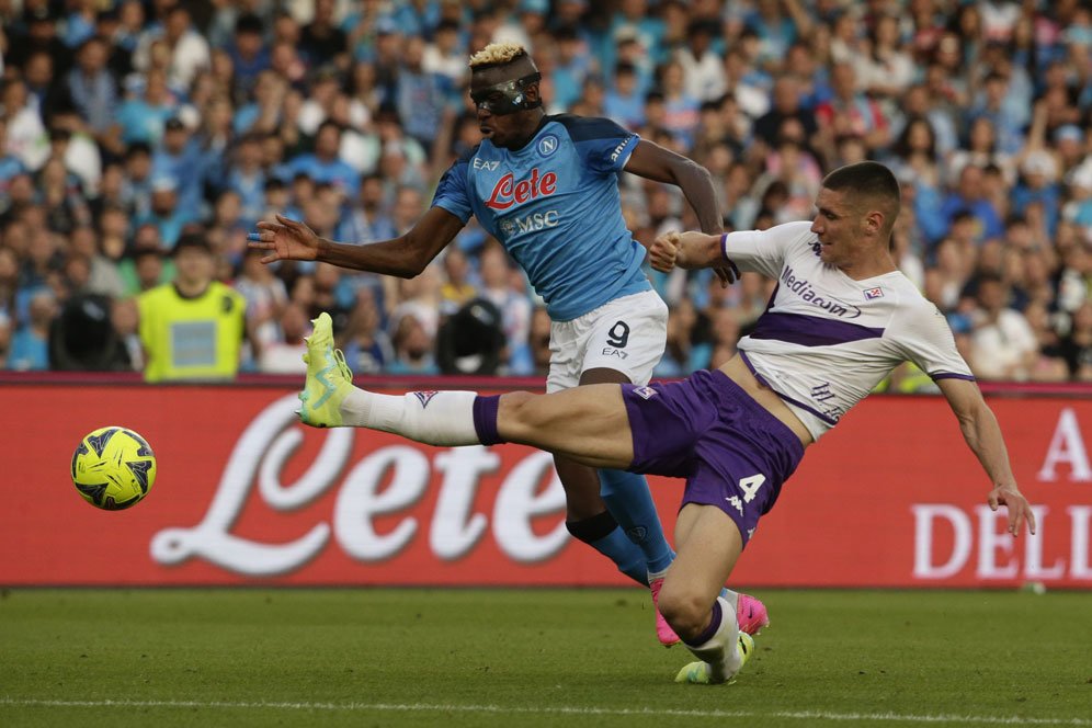 Newcastle Kejar Satu Pemain Bintang Napoli