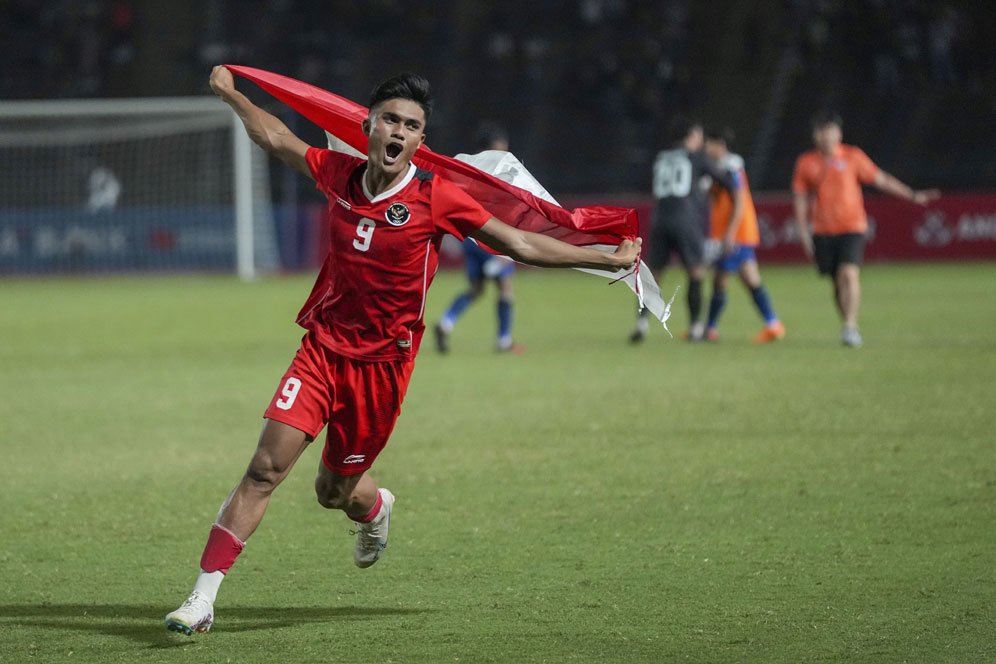 Viral! Ramadhan Sananta Sudah Berkoar Main di Laga Timnas Indonesia vs Argentina, Eh Tak Dipanggil Shin Tae-yong Viral! Ramadhan Sananta Sudah Berkoar Main di Laga Timnas Indonesia vs Argentina, Eh Tak Dipanggil Shin Tae-yong