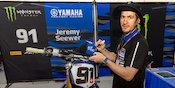 bLU cRU Fans Experience Sajikan Pengalaman Spesial di MXGP Sumbawa 2023