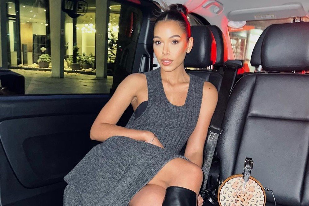 Potret Cora Gauthier, Istri Karim Benzema yang Jadi Tetangga Baru Georgina Rodriguez di Arab Saudi Potret Cora Gauthier, Istri Karim Benzema yang Jadi Tetangga Baru Georgina Rodriguez di Arab Saudi