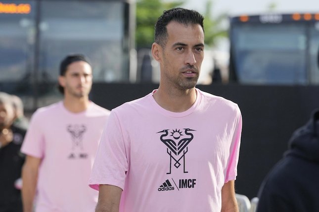 Busquets Sesalkan Absennya Messi Busquets Sesalkan Absennya Messi