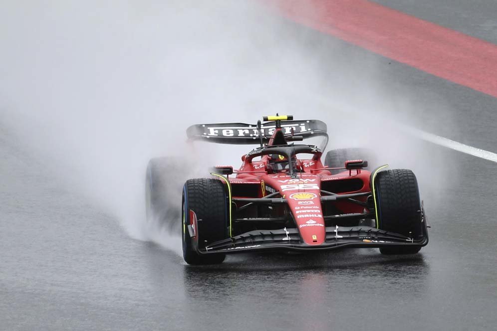 Hasil Latihan Formula 1 GP Belgia: Hujan, Carlos Sainz Ungguli Duet McLaren Hasil Latihan Formula 1 GP Belgia: Hujan, Carlos Sainz Ungguli Duet McLaren