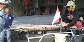Menolak Lupa Tragedi Kanjuruhan, Midun Gowes Sepeda 'Berkeranda' Batu - Jakarta Menolak Lupa Tragedi Kanjuruhan, Midun Gowes Sepeda 'Berkeranda' Batu - Jakarta