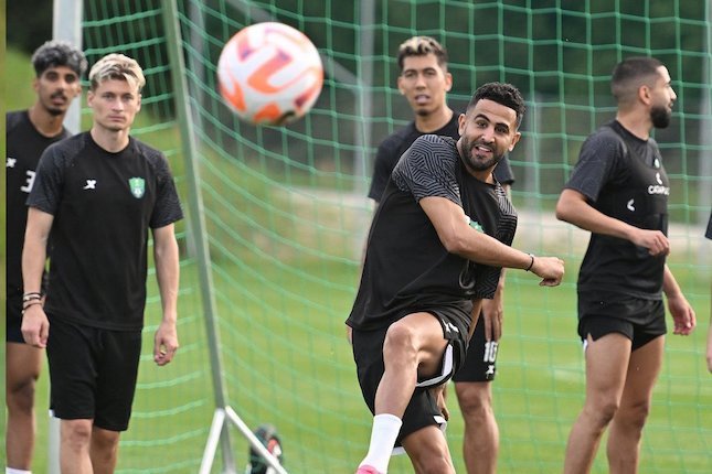 Performa Mahrez