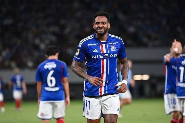 Membendung Ketajaman Marinos