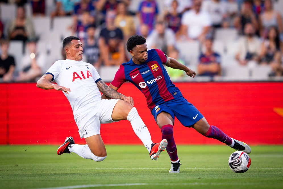 Hasil Barcelona vs Tottenham: Skor 4-2 Hasil Barcelona vs Tottenham: Skor 4-2