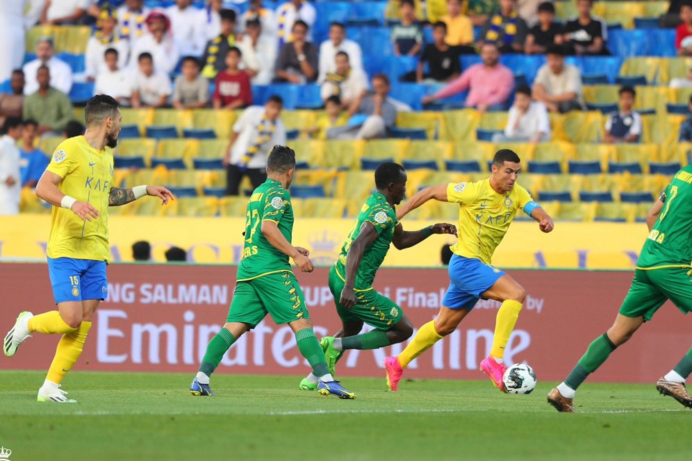 Al Nassr Singkirkan Al Shorta: Cristiano Ronaldo Cetak Gol Penalti, Antar Tim Lolos ke Final!