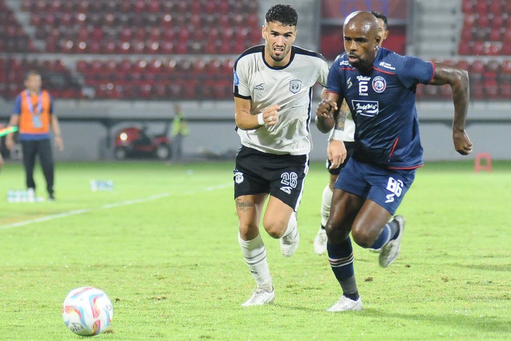 Sempat Join Proyek Los Galacticos ala Arema Cronus, Ini Kisah Greg Nwokolo Sempat Join Proyek Los Galacticos ala Arema Cronus, Ini Kisah Greg Nwokolo