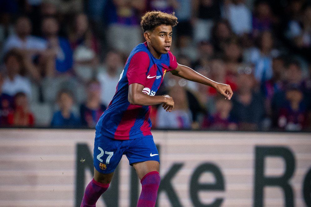 Profil Lamine Yamal Wonderkid Barcelona, Masih 16 Tahun Sudah Obrak-Abrik Tottenham, Ousmane Dembele? Sudah Lupa Tuh Profil Lamine Yamal Wonderkid Barcelona, Masih 16 Tahun Sudah Obrak-Abrik Tottenham, Ousmane Dembele? Sudah Lupa Tuh