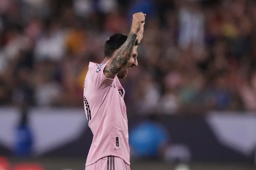 Nominasi UEFA Mens Player of the Year: Lionel Messi Dapat Trofi Lagi Nih? Nominasi UEFA Mens Player of the Year: Lionel Messi Dapat Trofi Lagi Nih?
