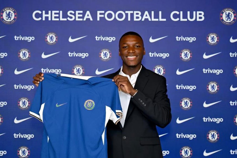 Saga Berakhir, Chelsea Resmi Perkenalkan Moises Caicedo Sebagai Pemain Barunya Saga Berakhir, Chelsea Resmi Perkenalkan Moises Caicedo Sebagai Pemain Barunya