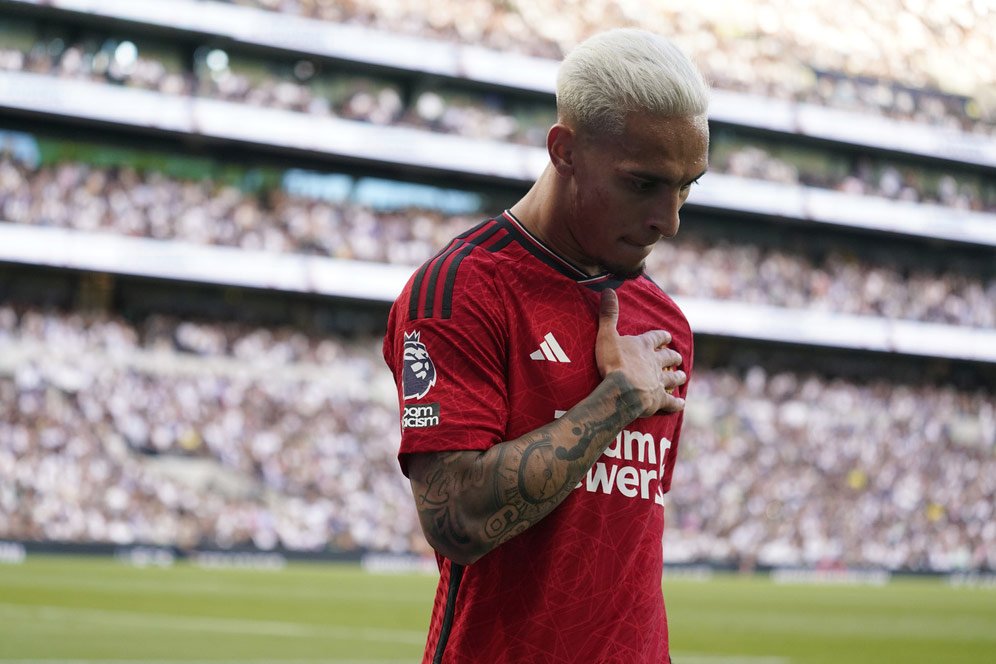 MU Buka Opsi Tukar Guling Antony dengan Eks Inter Milan, Tanda Mulai Jengah? MU Buka Opsi Tukar Guling Antony dengan Eks Inter Milan, Tanda Mulai Jengah?