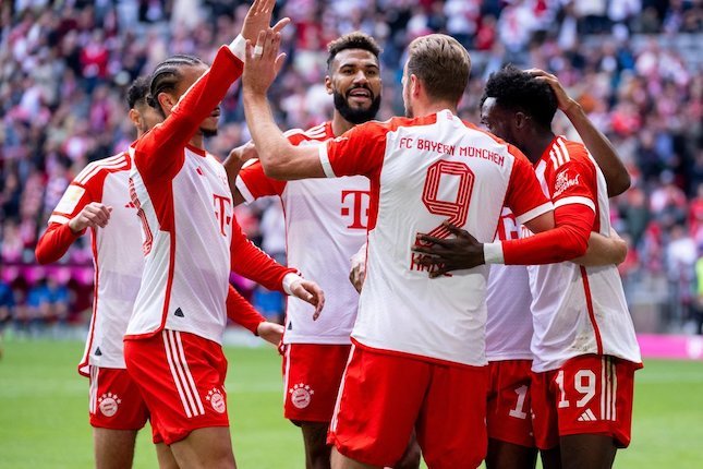 3. Bayern Munchen (83 trofi)