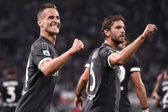 7. Juventus (70 trofi) 7. Juventus (70 trofi)