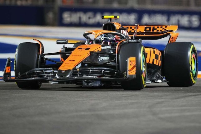 Sempat Mengira Bakal Disalip Duo Mercedes Sempat Mengira Bakal Disalip Duo Mercedes