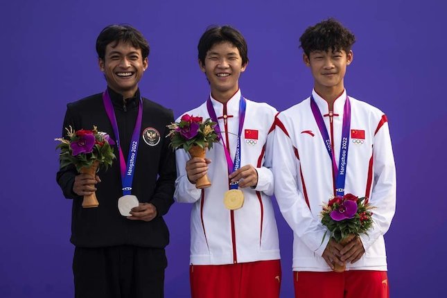 Basral Graito Duduki Peringkat 4 Basral Graito Duduki Peringkat 4