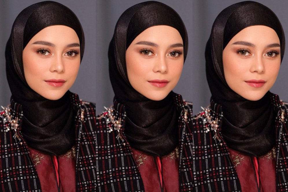 Alasan di Balik Tangisan Lesti Kejora Terungkap! Sesi Perdana di Shopee Live Membuatnya Bahagia Alasan di Balik Tangisan Lesti Kejora Terungkap! Sesi Perdana di Shopee Live Membuatnya Bahagia