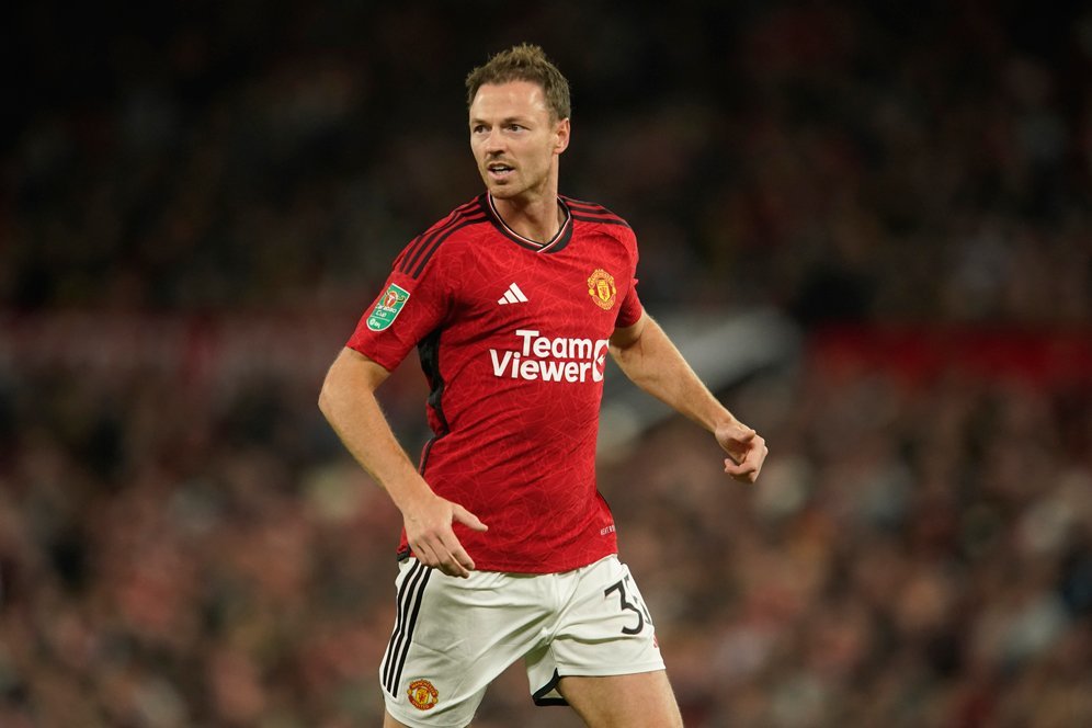 Jonny Evans Lanjut Bersama Manchester United di Musim 2024/2025? Jonny Evans Lanjut Bersama Manchester United di Musim 2024/2025?