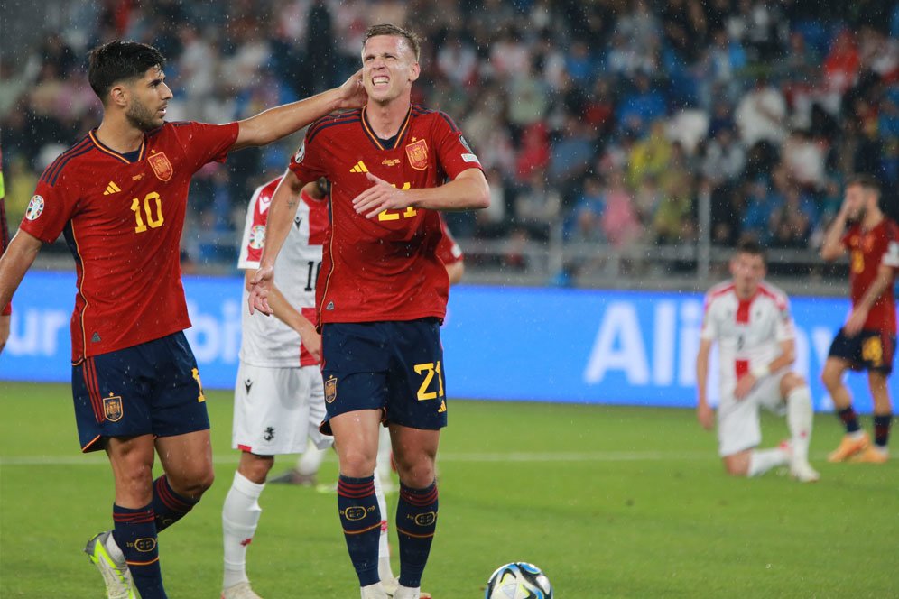 Panggung untuk Lamine Yamal dan Nico Williams saat Dani Olmo dan Marco Asensio Cedera Berbarengan Panggung untuk Lamine Yamal dan Nico Williams saat Dani Olmo dan Marco Asensio Cedera Berbarengan