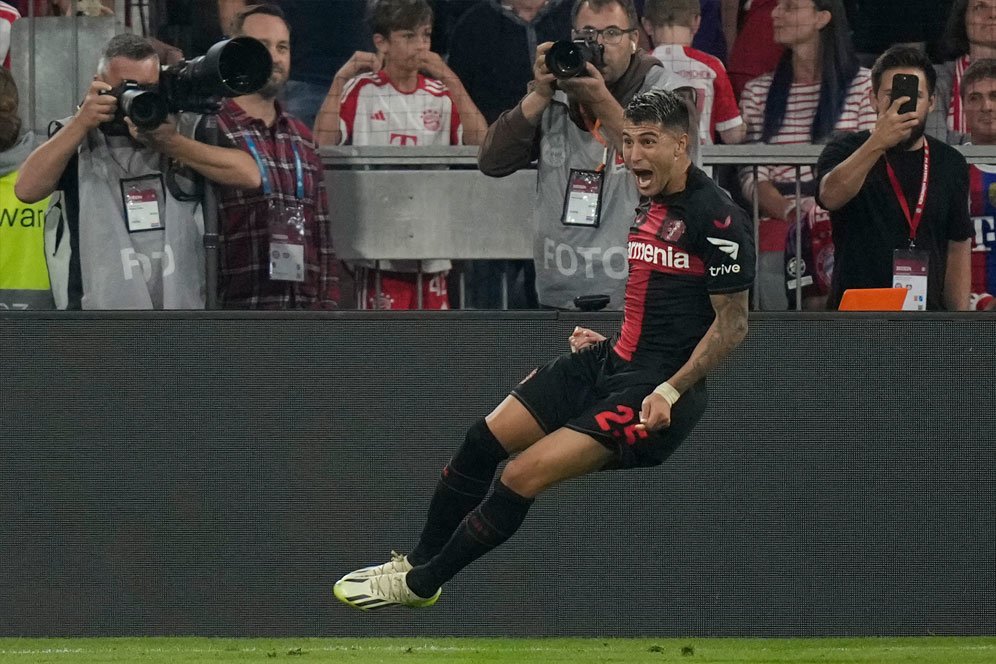 Exequiel Palacios Melukai Bayern Munchen Tiga Kali Exequiel Palacios Melukai Bayern Munchen Tiga Kali