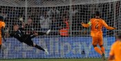 Rahasia Kelam Belanda: Nihil Spesialis Penalti sampai Virgil van Dijk yang Turun Tangan Rahasia Kelam Belanda: Nihil Spesialis Penalti sampai Virgil van Dijk yang Turun Tangan