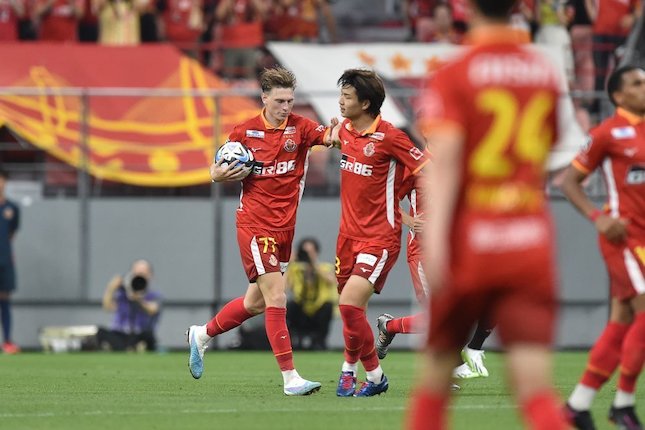Siapa Bakal Menembus Final Musim Ini? Siapa Bakal Menembus Final Musim Ini?