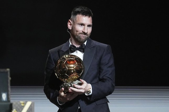 Messi raih Ballon d'Or ke-8, Ronaldo bahkan gak masuk 30 besar Messi raih Ballon d'Or ke-8, Ronaldo bahkan gak masuk 30 besar