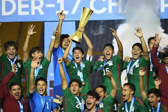 2 Trofi Juara