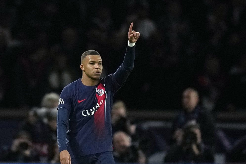 Real Madrid Tak Perlu Jual Pemain untuk Datangkan Kylian Mbappe Real Madrid Tak Perlu Jual Pemain untuk Datangkan Kylian Mbappe