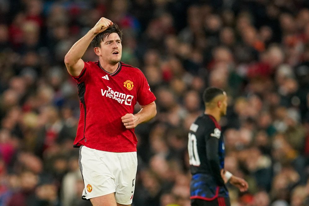 Ten Hag Berulang Kali Coba Singkirkan Maguire, tapi Bek Tangguh Inggris Itu Menolak! Ten Hag Berulang Kali Coba Singkirkan Maguire, tapi Bek Tangguh Inggris Itu Menolak!