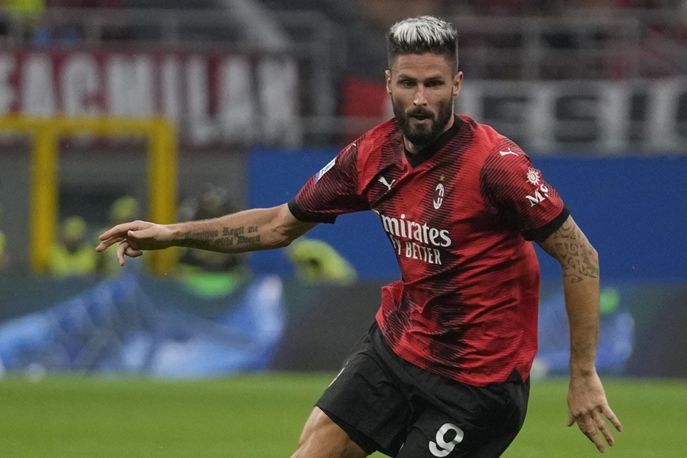Olivier Giroud: 4 Gol dan 3 Assist Sebagai Striker, 1 Clean Sheet Sebagai Kiper