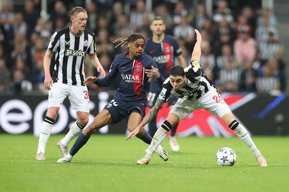 Parah! Jelang Duel di UCL, Suporter PSG dan Newcastle Bentrok di Paris Parah! Jelang Duel di UCL, Suporter PSG dan Newcastle Bentrok di Paris