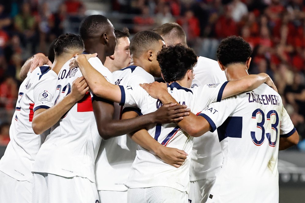 PSG Kalahkan Rennes, tapi Kemarin Dihajar Newcastle, Mbappe Kok Gak Pernah Nyekor Lagi Sih? PSG Kalahkan Rennes, tapi Kemarin Dihajar Newcastle, Mbappe Kok Gak Pernah Nyekor Lagi Sih?
